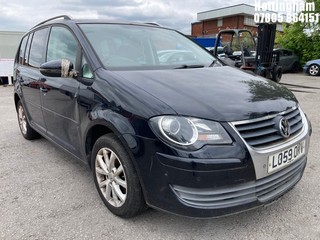 Location: Nottingham - 2010 VOLKSWAGEN TOURAN MATCH TDI MPV REG: LO59OMV, Keys: Yes, MOT Expiry date: 28/02/2026, 1896 Diesel, 6 Speed Manual Diesel, Former Keepers: 8