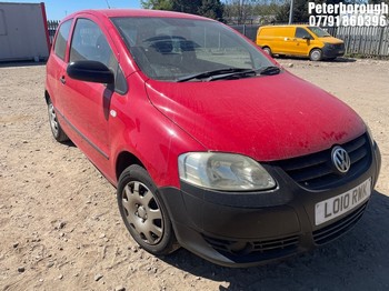 Location: Peterborough - 2010 VOLKSWAGEN FOX 55 3 Door Hatchback REG: LO10RWK, Keys: No, MOT Expiry date: 15/10/2026, 1198 Petrol, 5 Speed Manual Petrol, Former Keepers: 7