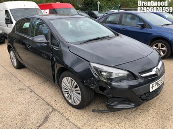 Location: Brentwood - 2013 VAUXHALL ASTRA ENERGY 5 Door Hatchback REG: FP63SSK, Keys: No, MOT Expiry date: 17/03/2026, 1398 Petrol, 5 Speed Manual Petrol, Former Keepers: 4