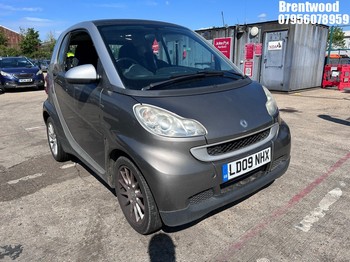 Location: Brentwood - 2009 SMART FORTWO PASSION 84 AUTO Coupe REG: LD09NHX, Keys: No, MOT Expiry date: 20/12/2025, 999 Petrol, 5 Speed Auto Petrol, Former Keepers: 5