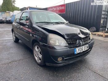 Location: Stapleford - 2006 RENAULT CLIO CAMPUS SPORT 3 Door Hatchback REG: LV06OTW, Keys: Yes, MOT Expiry date: 15/06/2026, 1149 Petrol, 5 Speed Manual Petrol, Former Keepers: 6