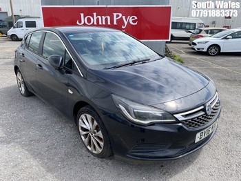 Location: South Wales - 2016 VAUXHALL ASTRA DESIGN CDTI ECOFLEX 5 Door Hatchback REG: BV16MXD, Keys: No, MOT Expiry date: 20/12/2024, 1598 Diesel, 6 Speed Manual Diesel, Former Keepers: 2