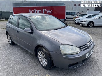 Location: South Wales - 2007 VOLKSWAGEN GOLF MATCH TDI 105 A 5 Door Hatchback REG: LA56MUP, Keys: No, MOT Expiry date: 03-09-2024, 1896 Diesel, 5 Speed Auto Diesel, Former Keepers: 4