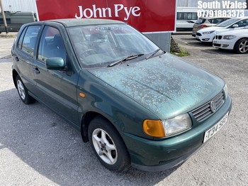 Location: South Wales - 1999 VOLKSWAGEN POLO 1.4 CL AUTO 5 Door Hatchback REG: T34SBO, Keys: No, MOT Expiry date: 04/07/2025, 1390 Petrol, 4 Speed Auto Petrol, Former Keepers: 3