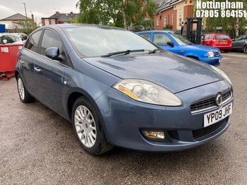 Location: Nottingham - 2009 FIAT BRAVO DYNAMIC 90 5 Door Hatchback REG: YP09JHF, Keys: No, MOT Expiry date: 13/05/2026, 1368 Petrol, 6 Speed Manual Petrol, Former Keepers: 5