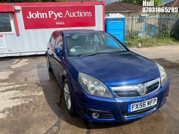 Location: Hull - 2006 VAUXHALL SIGNUM DESIGN CDTI 150 5 Door Hatchback REG: FX56WFP, Keys: No, MOT Expiry date: 13/11/2025, 1910 Diesel, 6 Speed Manual Diesel, Former Keepers: 8