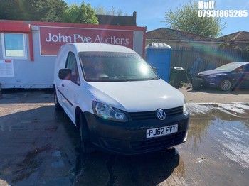 Location: Hull - 2012 VOLKSWAGEN CADDY C20 BLUEMOTION TDI Panel Van REG: PJ62FVT, Keys: No, MOT Expiry date: 24/11/2026, 1598 Diesel, 5 Speed Manual Diesel, Former Keepers: 5