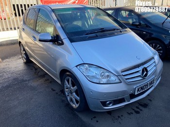 Location: Hayes - 2009 MERCEDES A180CDI AVANTGARDE SE CVT 5 Door Hatchback REG: KN09HKE, Keys: No, MOT Expiry date: 03/04/2026, 1991 Diesel, Variable 1 Speed Auto Diesel, Former Keepers: 6