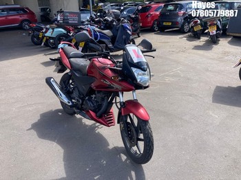Location: Hayes - 2014 HONDA CBF 125 M-D Motorcycle REG: LD14LSU, Keys: No, MOT Expiry date: 02/07/2025, 125 Petrol, MANUAL, Former Keepers: 4