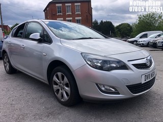 Location: Nottingham - 2011 VAUXHALL ASTRA EXCLUSIV 113 5 Door Hatchback REG: DV11WGW, Keys: No, MOT Expiry date: 16/02/2026, 1598 Petrol, 5 Speed Manual Petrol, Former Keepers: 11