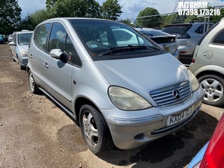 Location: Mitcham - 2004 MERCEDES A140 AVANTGARDE AUTO 5 Door Hatchback REG: KX04GLB, Keys: No, MOT Expiry date: 11/06/2026, 1397 Petrol, 5 Speed Auto Petrol, Former Keepers: 3
