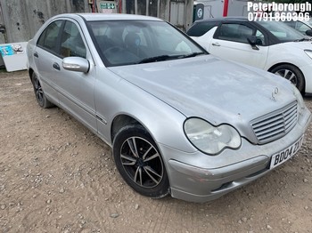 Location: Peterborough - 2004 MERCEDES C220 CDI CLASSIC SE A 4 Door Saloon REG: BD04ZXT, Keys: No, MOT Expiry date: 13/04/2024, 2148 Diesel, 5 Speed Auto Diesel, Former Keepers: 6