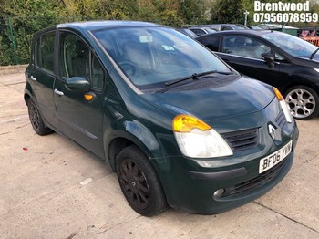 Location: Brentwood - 2006 RENAULT MODUS DYNAMIQUE 16V AUTO 5 Door Hatchback REG: BF06YVN, Keys: No, MOT Expiry date: 01/03/2026, 1598 Petrol, 4 Speed Auto Petrol, Former Keepers: 7