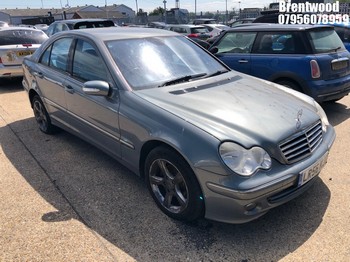 Location: Brentwood - 2006 MERCEDES C180 KOMP. AVANTGARDE SE 4 Door Saloon REG: LR56KJO, Keys: No, MOT Expiry date: 08/07/2025, 1796 Petrol, 5 Speed Auto Petrol, Former Keepers: 9