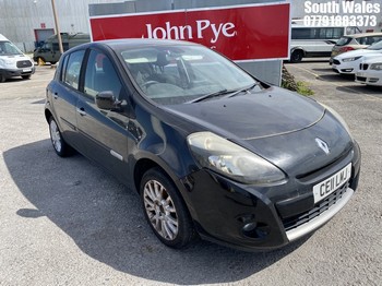 Location: South Wales - 2011 RENAULT CLIO DYNAMIQUE TOMTOM TCE 5 Door Hatchback REG: CE11LMJ, Keys: No, MOT Expiry date: 16/02/2026, 1149 Petrol, 5 Speed Manual Petrol, Former Keepers: 5