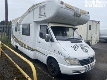 Location: South Wales - 2001 MERCEDES SPRINTER 208 CDI MWB Motor Caravan REG: Y304JHE, Keys: No, MOT Expiry date: 26/07/2025, 2151 Diesel, 5 Speed Manual Diesel, Former Keepers: 11
