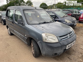 Location: Mitcham - 2008 CITROEN BERLINGO FIRST Estate REG: DK58FWA, Keys: No, MOT Expiry date: 09/07/2025, 1360 Petrol, 5 Speed Manual Petrol, Former Keepers: 9