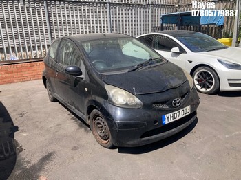 Location: Hayes - 2007 TOYOTA AYGO BLACK VVT-I 3 Door Hatchback REG: YH07ODJ, Keys: No, MOT Expiry date: 31/12/2026, 998 Petrol, 5 Speed Manual Petrol, Former Keepers: 14