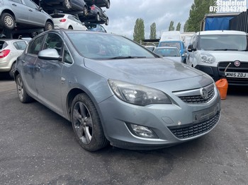Location: Stapleford - 2010 VAUXHALL ASTRA SRI 5 Door Hatchback REG: DS59AZT, Keys: No, MOT Expiry date: 05/05/2026, 1598 Petrol, 5 Speed Manual Petrol, Former Keepers: 7