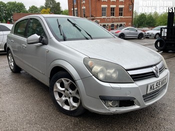 Location: Nottingham - 2005 VAUXHALL ASTRA SXI CDTI 100 5 Door Hatchback REG: KL55NXX, Keys: No, MOT Expiry date: 31/05/2025, 1686 Diesel, 5 Speed Manual Diesel, Former Keepers: 7