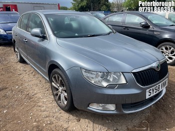 Location: Peterborough - 2008 SKODA SUPERB SE TDI AUTO 5 Door Hatchback REG: SY58VNN, Keys: No, MOT Expiry date: 19/11/2026, 1968 Diesel, 6 Speed Auto Diesel, Former Keepers: 7