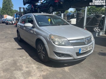 Location: Stapleford - 2008 VAUXHALL ASTRA SXI 5 Door Hatchback REG: SG08YSV, Keys: Yes, MOT Expiry date: 16/08/2026, 1598 Petrol, 5 Speed Manual Petrol, Former Keepers: 4