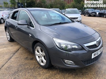 Location: Brentwood - 2011 VAUXHALL ASTRA SRI 5 Door Hatchback REG: MV61YGO, Keys: No, MOT Expiry date: 16.12.2025, 1598 Petrol, 5 Speed Manual Petrol, Former Keepers: 7