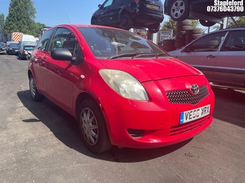 Location: Stapleford - 2007 TOYOTA YARIS T2 3 Door Hatchback REG: VE56WRX, Keys: Yes, MOT Expiry date: 07/12/2026, 998 Petrol, 5 Speed Manual Petrol, Former Keepers: 8