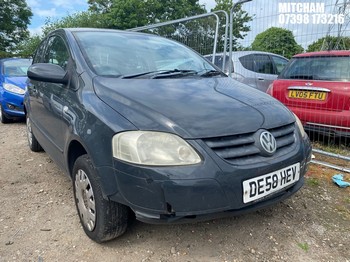 Location: Mitcham - 2008 VOLKSWAGEN URBAN FOX 55 3 Door Hatchback REG: DE58HEV, Keys: No, MOT Expiry date: 15/06/2025, 1198 Petrol, 5 Speed Manual Petrol, Former Keepers: 4