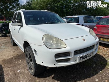 Location: Mitcham - 2006 PORSCHE CAYENNE S TIPTRONIC Estate REG: YN55KZY, Keys: No, MOT Expiry date: 23/05/2025, 4511 Petrol, 6 Speed Auto Petrol, Former Keepers: 8