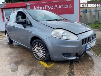 Location: Hull - 2007 FIAT GRANDE PUNTO ACTIVE 65 5 Door Hatchback REG: EU07WMX, Keys: No, MOT Expiry date: 29/01/2026, 1242 Petrol, 5 Speed Manual Petrol, Former Keepers: 8