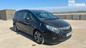 Location: Erith - 2015 VAUXHALL ZAFIRA TOURER SRI TURBO 5 Door MPV REG: FH15HDU, Keys: Yes, MOT Expiry date: 18/04/2026, 1364 CC Petrol, 6 Speed Manual Petrol, Former Keepers: 3