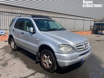 Location: Hayes - 2001 MERCEDES Estate REG: HX51HDH, Keys: No, MOT Expiry date: 30/04/2026, 3199 Petrol, AUTOMATIC, Former Keepers: 9