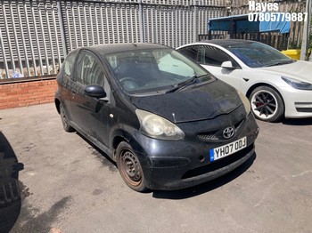 Location: Hayes - 2007 TOYOTA AYGO BLACK VVT-I 3 Door Hatchback REG: YH07ODJ, Keys: No, MOT Expiry date: 31/12/2026, 998 Petrol, 5 Speed Manual Petrol, Former Keepers: 14