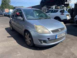 Location: Stapleford - 2006 FORD FIESTA ZETEC CLIMATE 3 Door Hatchback REG: VO06OTP, Keys: Yes, MOT Expiry date: 15/09/2026, 1388 Petrol, 5 Speed Manual Petrol, Former Keepers: 3