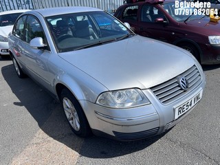 Location: Belvedere - 2004 VOLKSWAGEN PASSAT HIGHLINE TDI 130 4 Door Saloon REG: RE54VNL, Keys: No, MOT Expiry date: 22/08/2023, 1896 Diesel, 5 Speed Manual Diesel, Former Keepers: 3