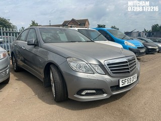 Location: Mitcham - 2009 MERCEDES-BENZ E350 BLUE-CY AGARDE CDI A 4 Door Saloon REG: SF59OFV, Keys: No, MOT Expiry date: 02/11/2026, 2987 Diesel, 7 Speed Auto Diesel, Former Keepers: 5