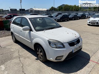 Location: Brentwood - 2011 KIA RIO 2 5 Door Hatchback REG: GY61BNB, Keys: No, MOT Expiry date: 14/02/2026, 1399 Petrol, 5 Speed Manual Petrol, Former Keepers: 7