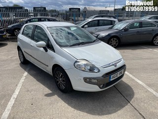 Location: Brentwood - 2010 FIAT PUNTO EVO DYNAMIC 5 Door Hatchback REG: HG10VME, Keys: No, MOT Expiry date: 15/07/2026, 1368 Petrol, 5 Speed Manual Petrol, Former Keepers: 9