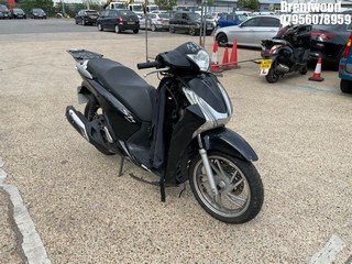 Location: Brentwood - 2015 HONDA SH 125 AD-E Motorcycle REG: MC15PKA, Keys: No, MOT Expiry date: 05/02/2027, 125 Petrol, Auto Petrol, Former Keepers: 9