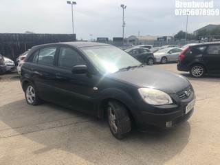 Location: Brentwood - 2006 KIA RIO LX 5 Door Hatchback REG: YY06OZF, Keys: No, MOT Expiry date: 14/05/2026, 1399 Petrol, 5 Speed Manual Petrol, Former Keepers: 6