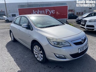 Location: South Wales - 2010 VAUXHALL ASTRA EXCLUSIV CDTI 108 5 Door Hatchback REG: VU10YZP, Keys: No, MOT Expiry date: 17/02/2026, 1686 Diesel, 6 Speed Manual Diesel, Former Keepers: 7