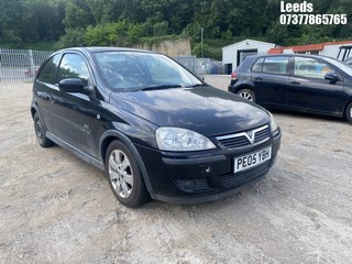 Location: Leeds - 2005 VAUXHALL CORSA SXI 16V TWINPORT 3 Door Hatchback REG: PE05YBH, Keys: No, MOT Expiry date: 04-08-2025, 1364 Petrol, 5 Speed Manual Petrol, Former Keepers: 15