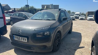Location: Erith - 2015 CITROEN C4 CACTUS FEEL BLUE HDI 5 Door SUV REG: YY65FRV., Keys: Yes, MOT Expiry date: 08/09/2026, 1560 CC Diesel, 5 Speed Manual Diesel, Former Keepers: 4