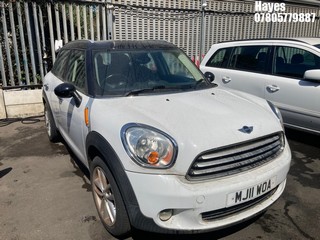 Location: Hayes - 2011 MINI COUNTRYMAN COOPER 5 Door Hatchback REG: MJ11WOA, Keys: No, MOT Expiry date: 27/02/2025, 1598 Petrol, 6 Speed Manual Petrol, Former Keepers: 8