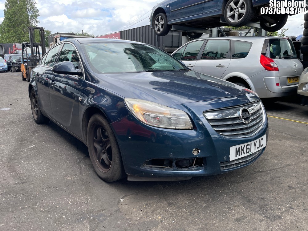 Location: Stapleford - 2011 VAUXHALL INSIGNIA EXCL NAV 128CDTI 5 Door Hatchback REG: MK61YJC, Keys: Yes, MOT Expiry date: 26/08/2026, 1956 Diesel, 6 Speed Manual Diesel, Former Keepers: 2