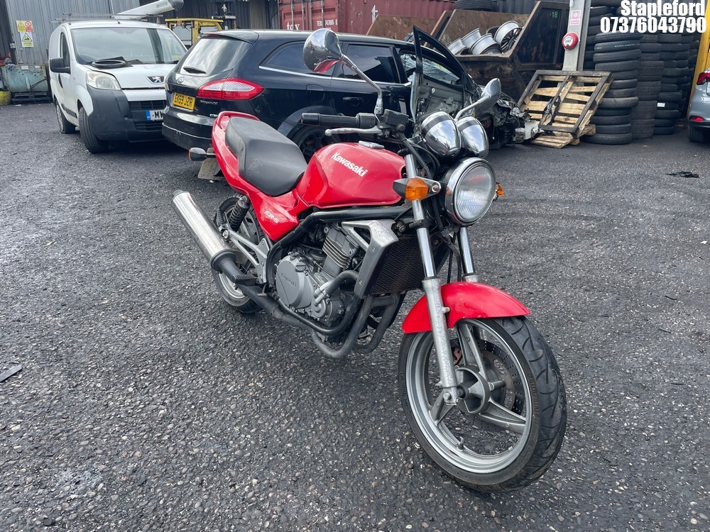 Location: Stapleford - 1997 KAWASAKI ER 500-A1 Motorcycle REG: P221MEH, Keys: Yes, MOT Expiry date: 14/04/2027, 498 Petrol,, Former Keepers: 2