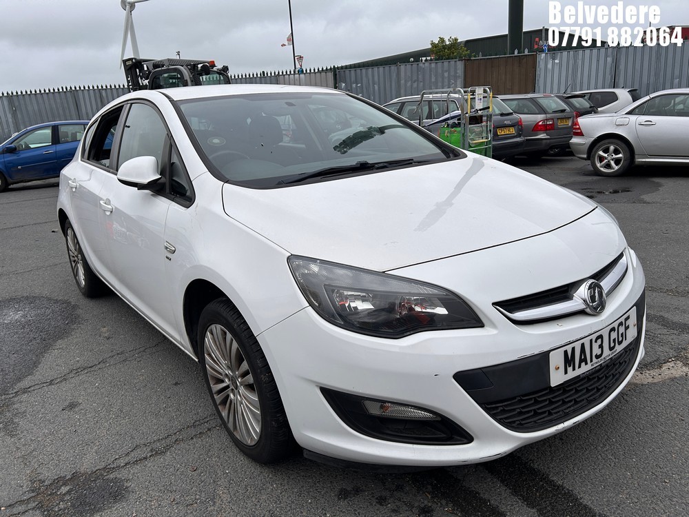 Location: Belvedere - 2013 VAUXHALL ASTRA ENERGY 5 Door Hatchback REG: MA13GGF, Keys: No, MOT Expiry date: 24/09/2026, 1398 Petrol, 5 Speed Manual Petrol, Former Keepers: 6