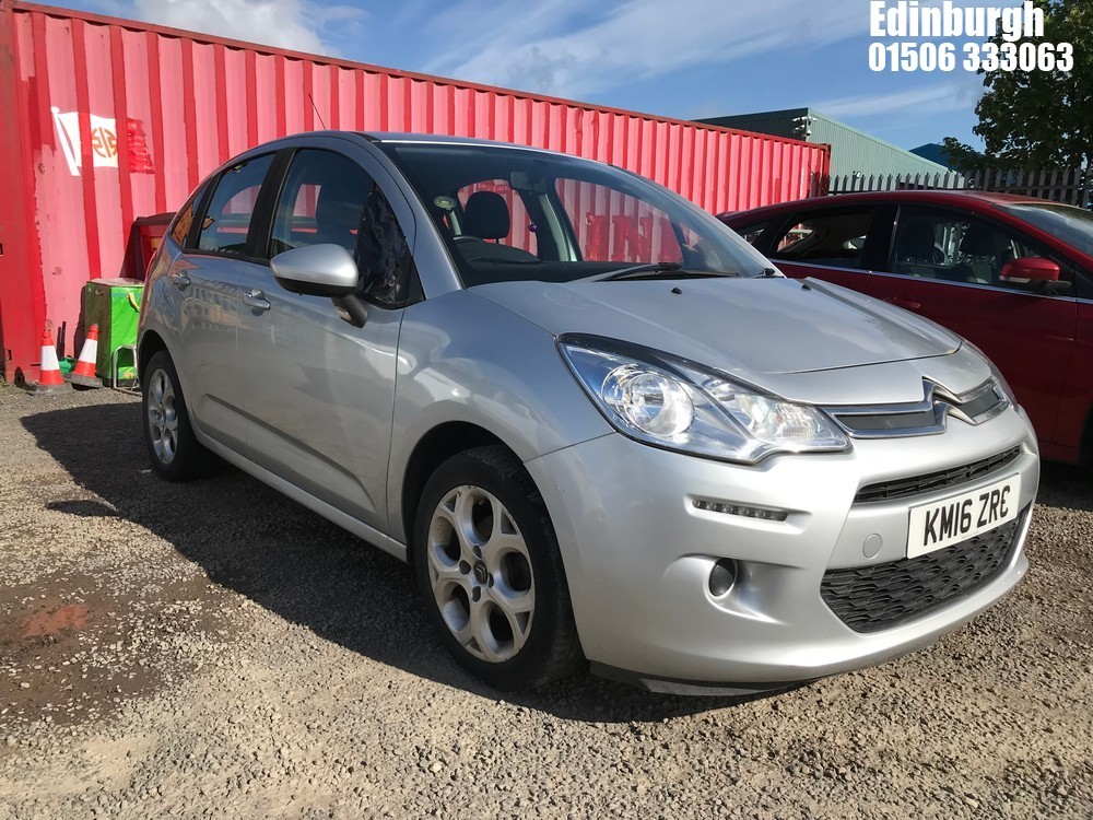 Location: Edinburgh - 2016 CITROEN C3 EDITION PURETECH 5 Door Hatchback REG: KM16ZRC, Keys: No, MOT Expiry date: 30/09/2025, 1200 Petrol, 5 Speed Manual Petrol, Former Keepers: 4
