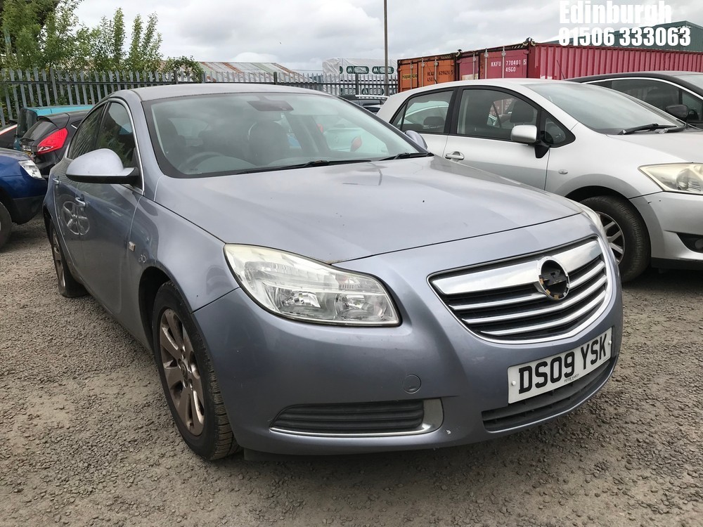 Location: Edinburgh - 2009 VAUXHALL INSIGNIA SE NAV 5 Door Hatchback REG: DS09YSK, Keys: No, MOT Expiry date: 17/01/2026, 1796 Petrol, 6 Speed Manual Petrol, Former Keepers: 5